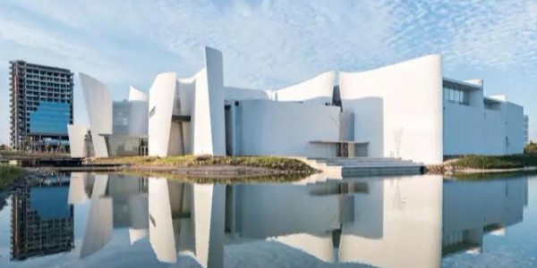 普利茲克建筑大師的浪漫杰作，混凝土竟然也能“此刻盡絲滑”？