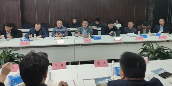 助力項(xiàng)目解決資金問題，我們?cè)谛袆?dòng)！